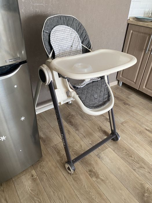 Продам стул для кормления