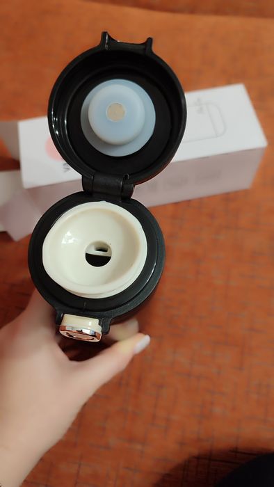 Termos nou cu afișare temperatura