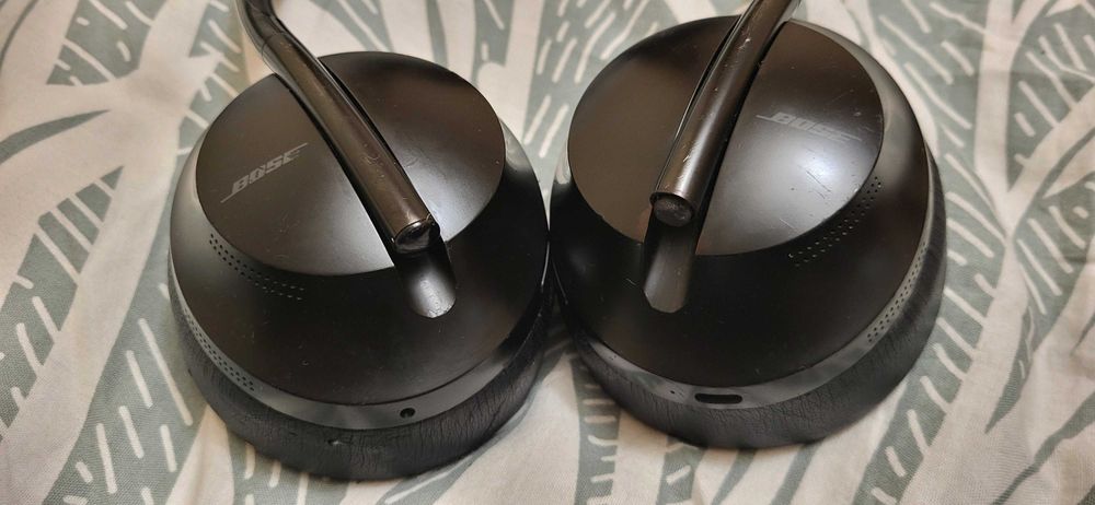 Bose 700 Casti Audio Over the Ear Wireless Bluetooth Noise cancelling