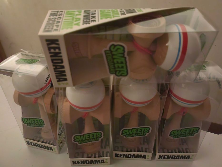 Lichidare stoc kendama sweeets, noi sigilate