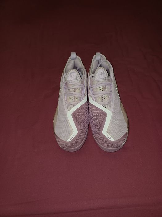 Маратонки Nike чисто нови