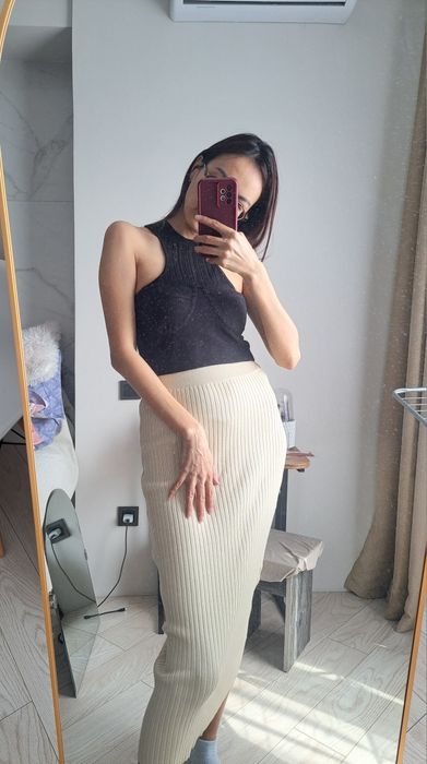 Продам трикотажные платья юбки брюки размер S