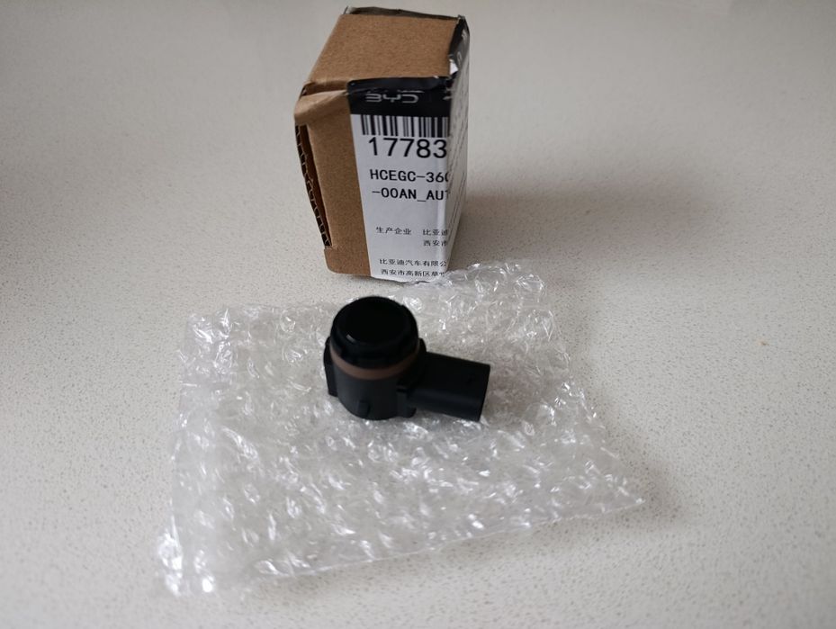 Продаю сенсор парковки для BYD Han