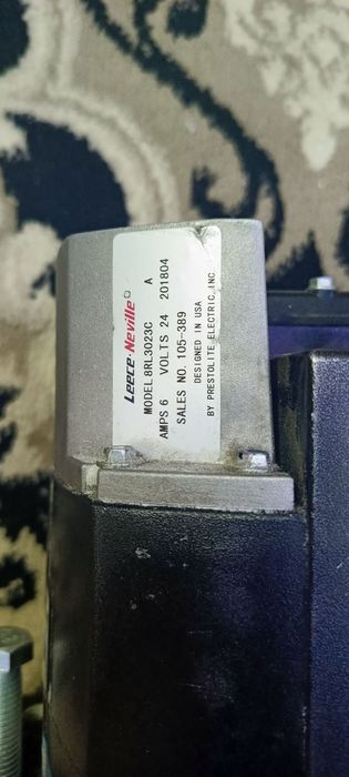 Sotiladi: Leroy-Neuville Generator