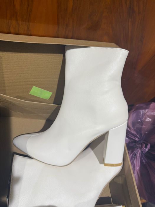 Обувки на висок ток