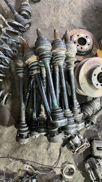 Продам привозные запчасти на бмв е39