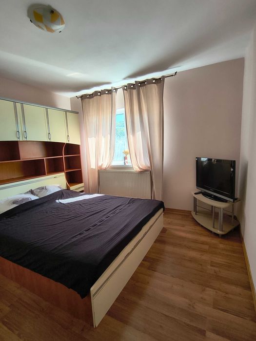 Închiriez apartament 2 camere