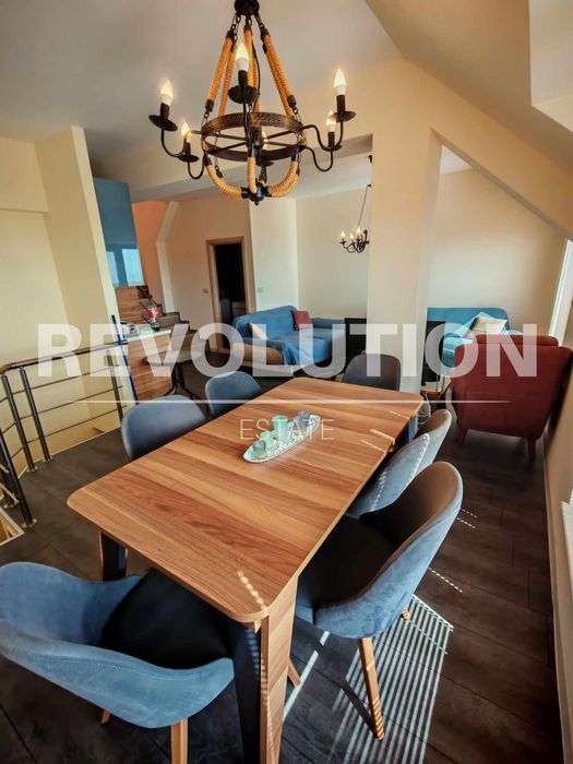 Тристаен апартамент в района на Ален мак!