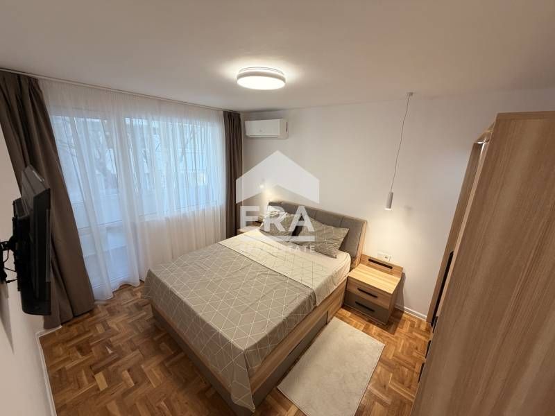 Стилен четиристаен обзаведен  апартамент след основен ремонт за продаж