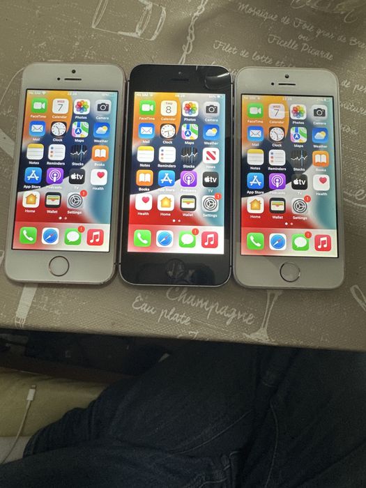 iph SE ,32gb ,soft 15.8.4