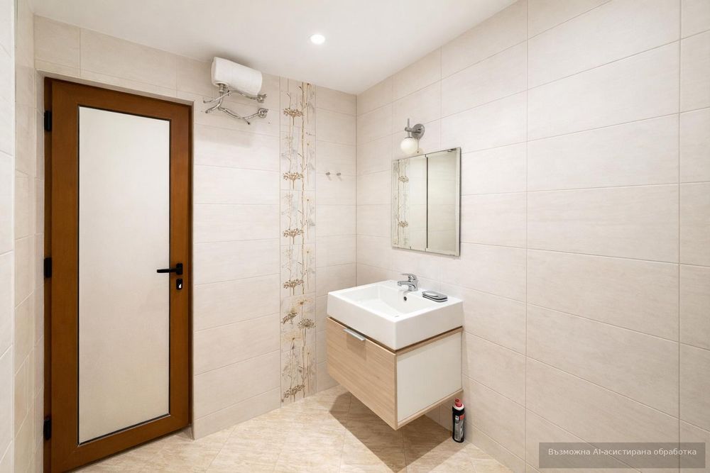 Тристаен апартамент в ТОП Център/ Тиха улица!