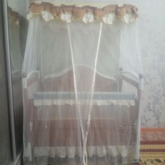 Продаётся детская кроватка