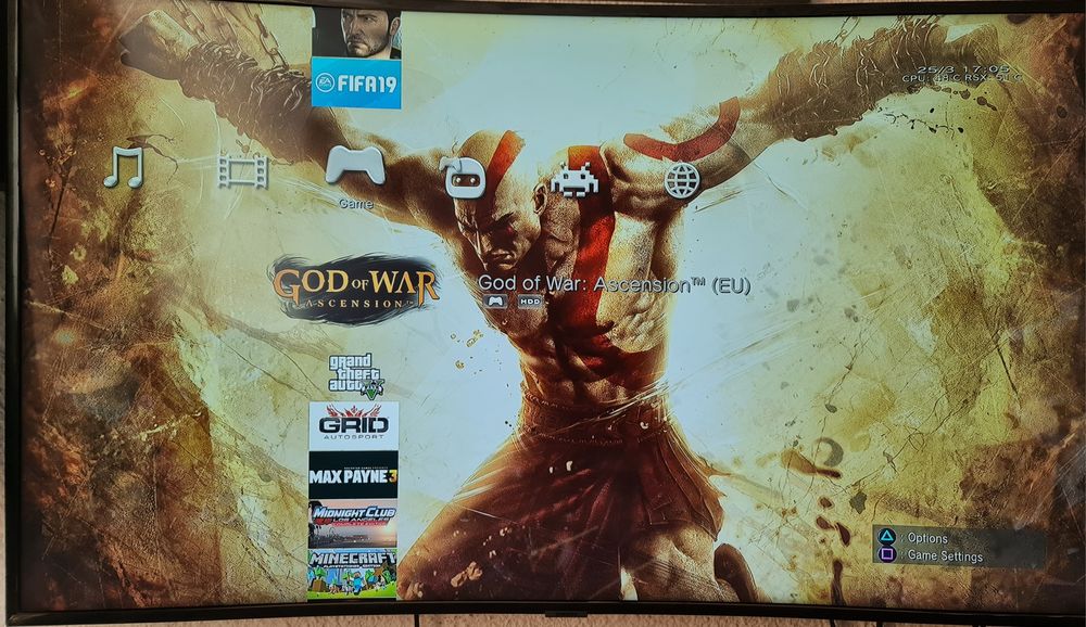 Jucărie Ps3 slim modat cu hen perfect funcțional. 
2 controllere origi