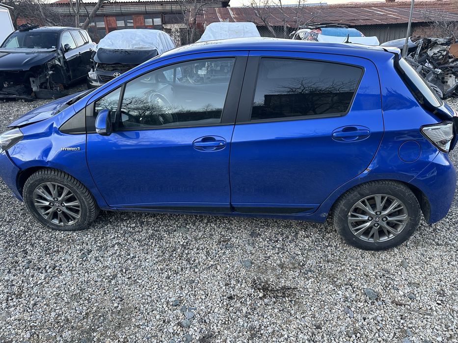 Toyota Yaris Тойота Ярис 2017г 1.5 hybrid 100кс  На части!