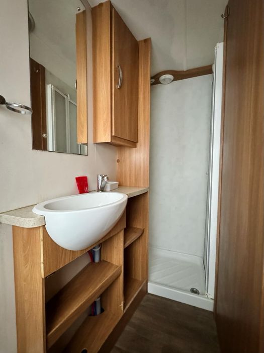 Inchiriere rulota cu 2 zone si cu AC