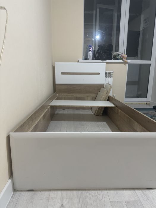 СРОЧНО Односпальная кровать