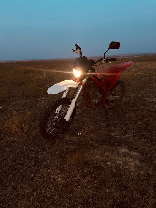 Продам эндуро 300 кубов