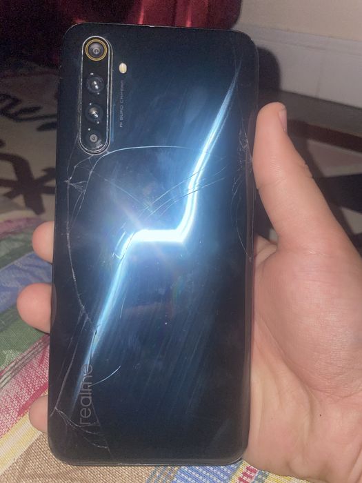 Realme 6pro состояние нормальное