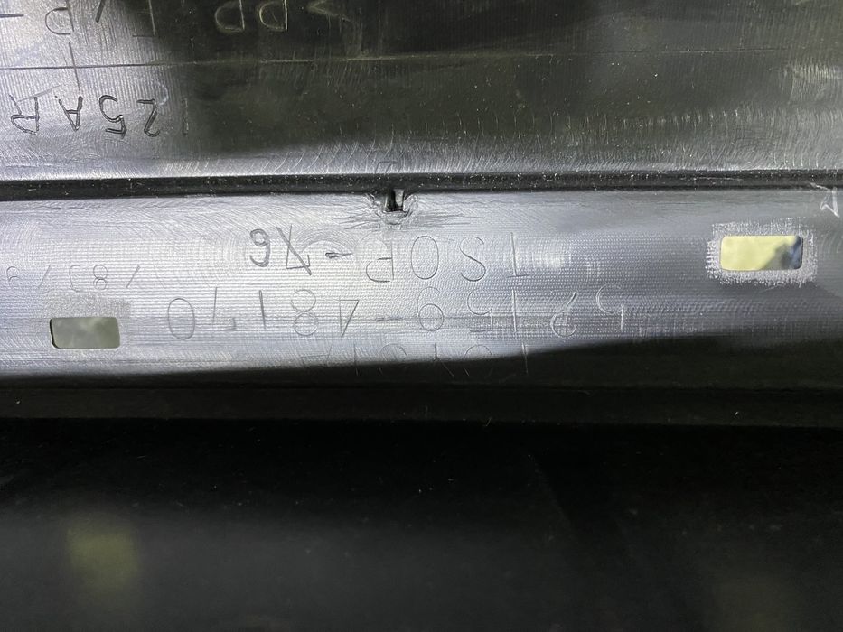 Бампер Toyota highlander 09-2013г