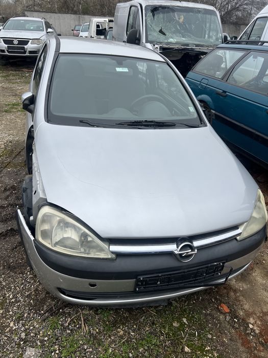 Opel Corsa C НА ЧАСТИ
