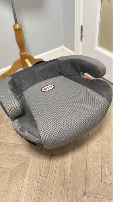 Бустер для детей б/у