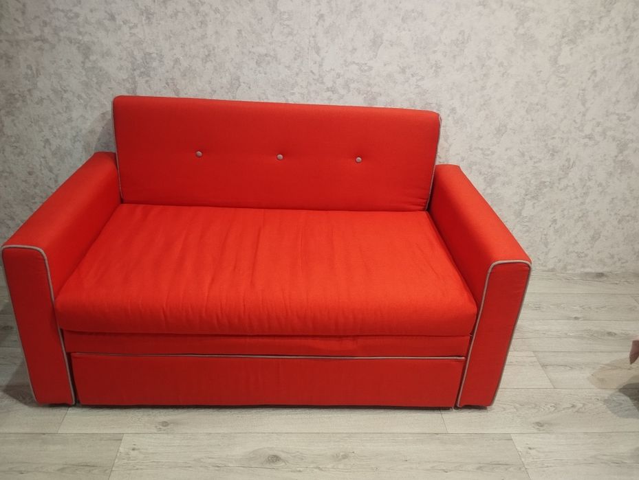 Продам диван в хорошем состоянии