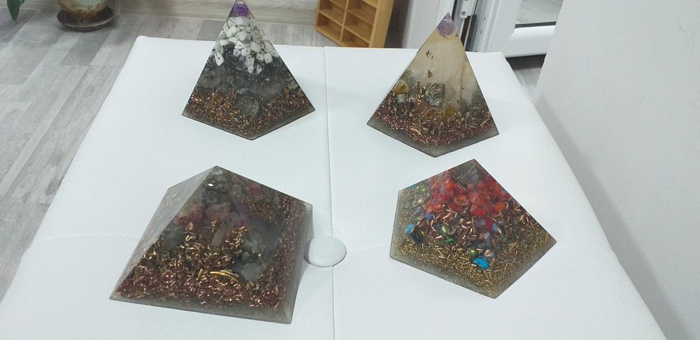 Продавам Оргонити