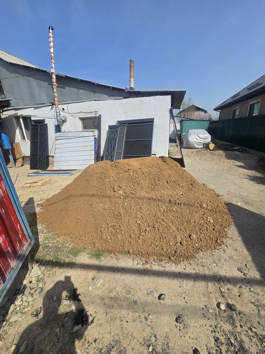 Зил. Песок Щебень Отсев Глина Сникерс