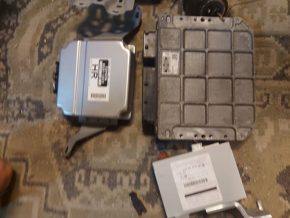 Компютър и периферия за Тойота Аурис 2007- 2012г