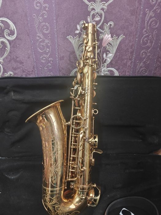 Продаю Саксофон Альтовый