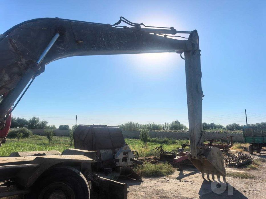 Ekskavator Jonyang 210E sotiladi qulay narxda