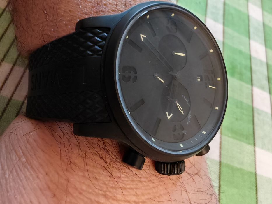 Продавам часовник Jacques Lemans chronograph 1-1659