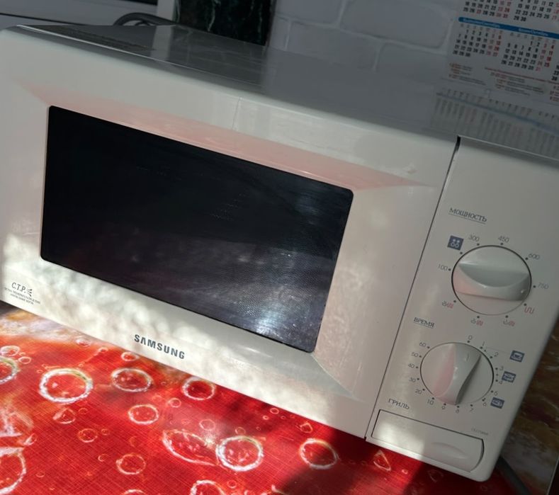 Продам микроволновку Самсунг