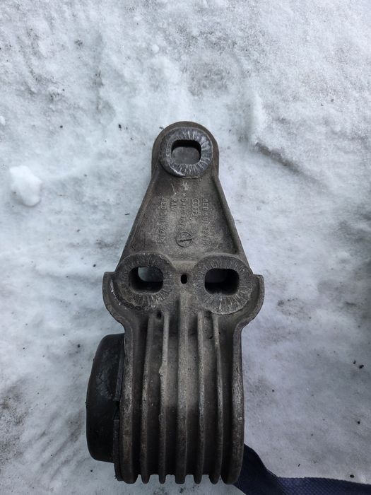 Ауди запчасти продам