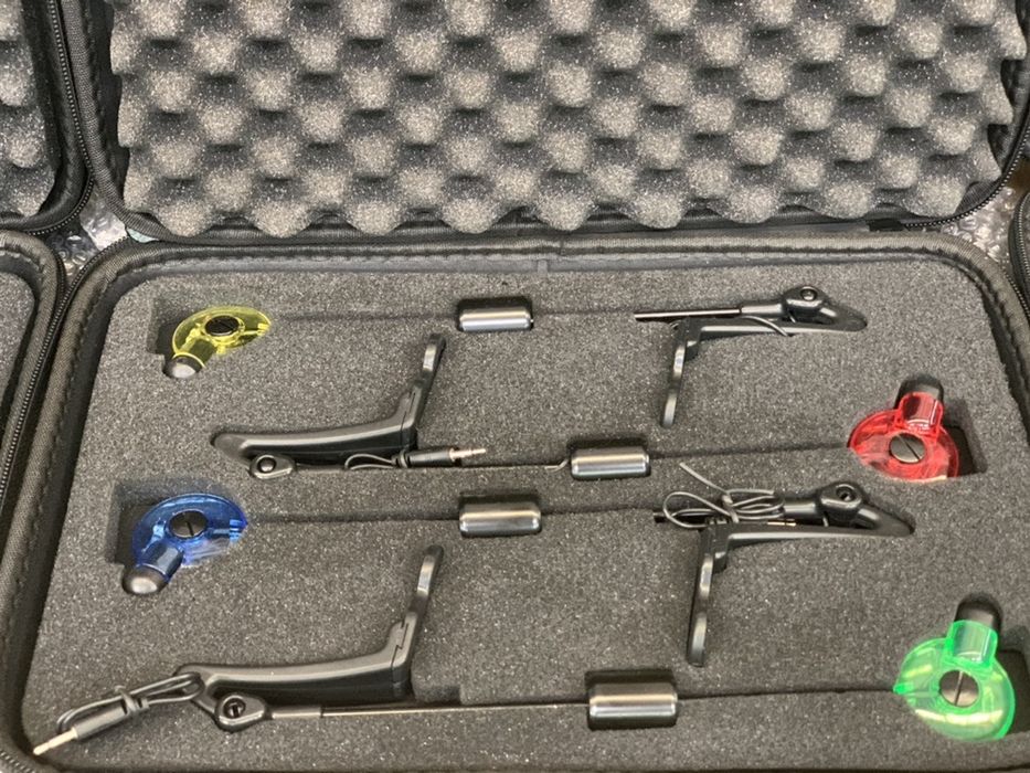 Vand 2 modele de swingheri 4 bucati plus penar