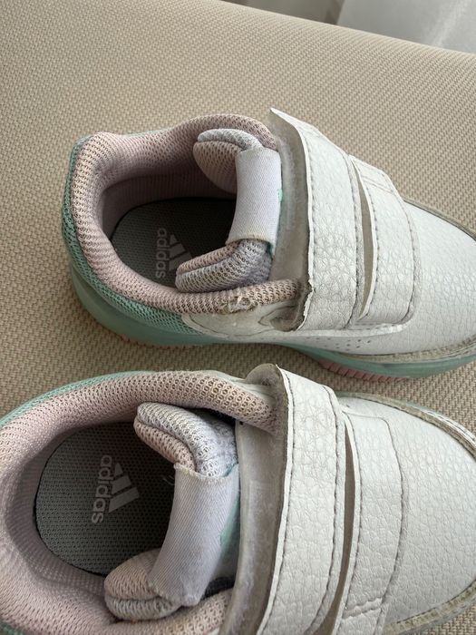 Маратонки за момиче