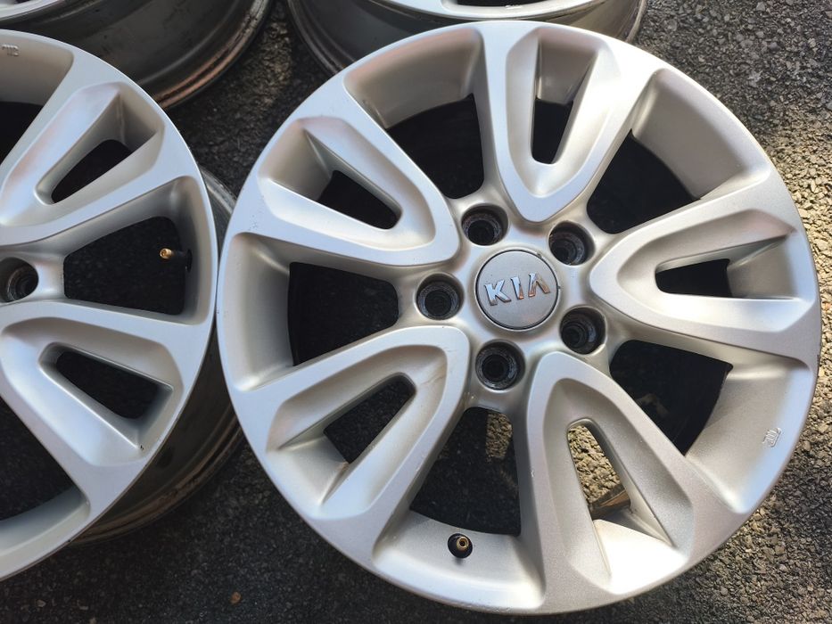 Kia/Киа – 16 цола 5x114,3; 4 бр. Оригинални лети джанти