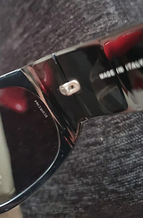Vând ochelari superbi Chanel!