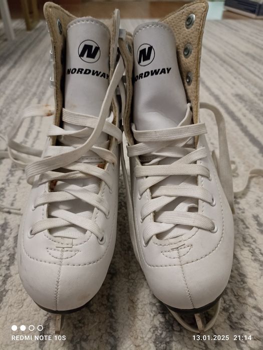 Продам детские коньки