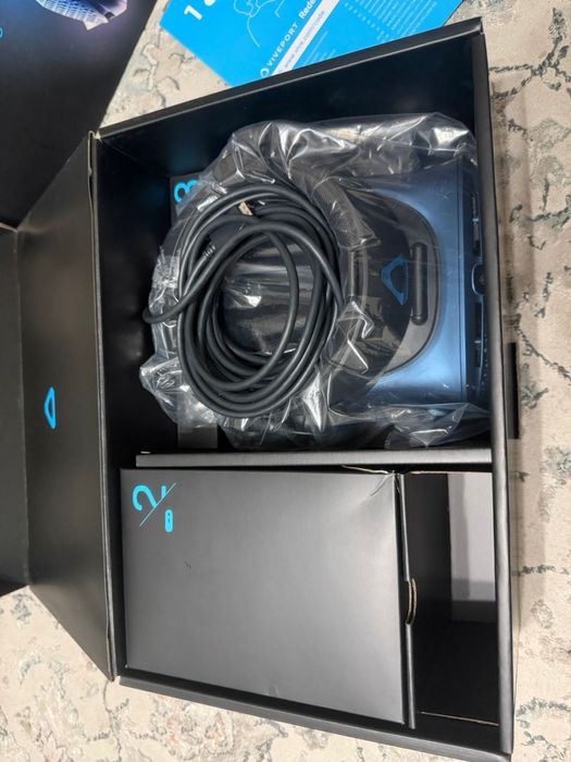 Vr очки vive cosmos виртуальна реальность