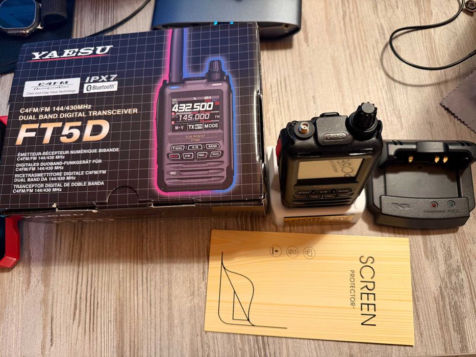 Yaesu FT 5DE Drumetie Radioamatori