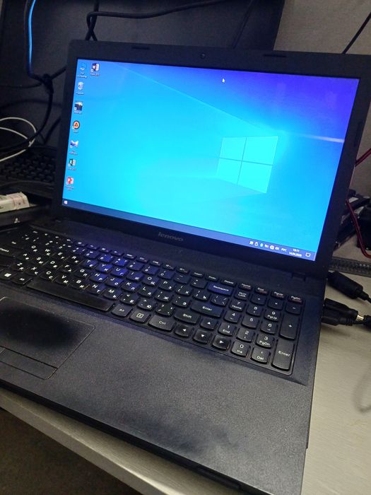 Ofisniy noutbuk Lenovo G505