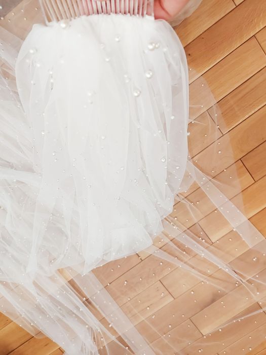 Voal cu perle ivory din tulle de mătase