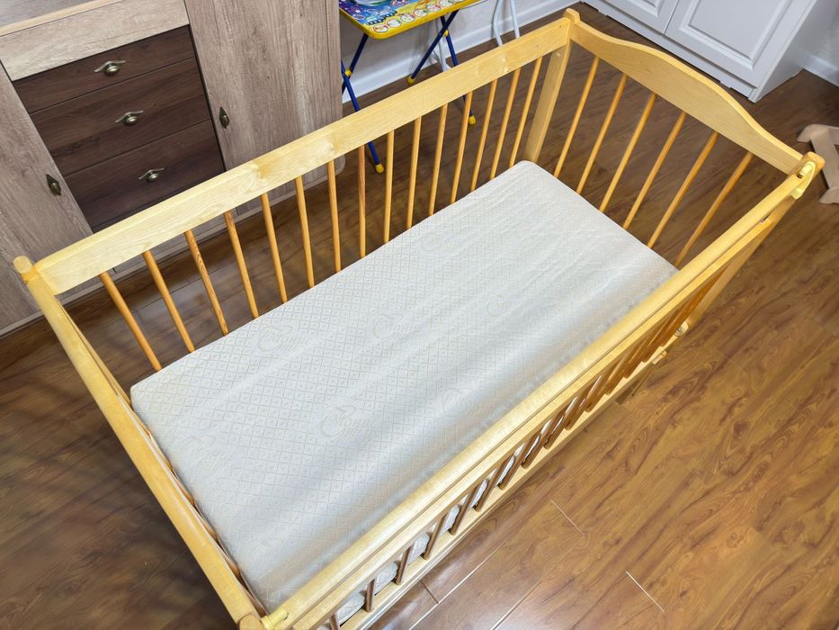 Продам кровать детскую