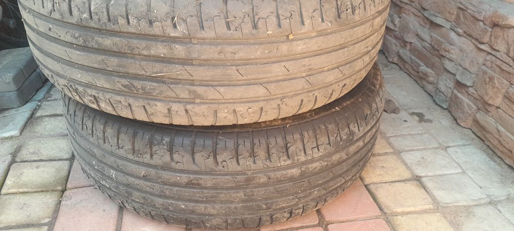 Резина летняя бу на 17