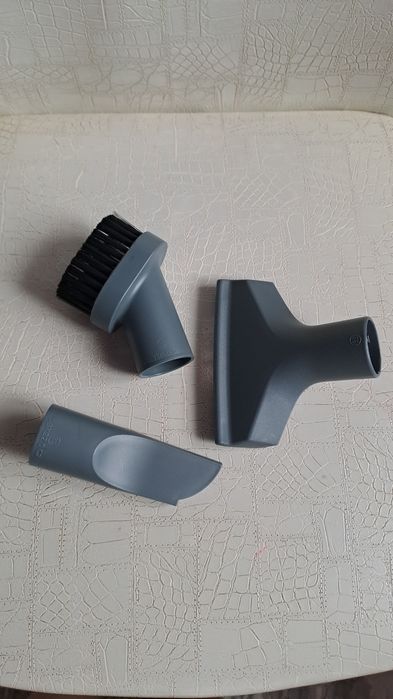 Насадки на пылесос отдам