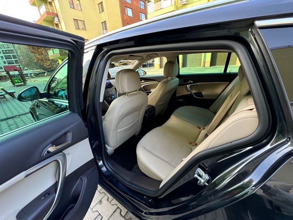 Opel Insignia 131 к.с 2011 diesel