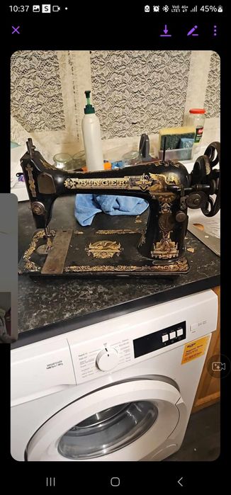 Masina de cusut veche