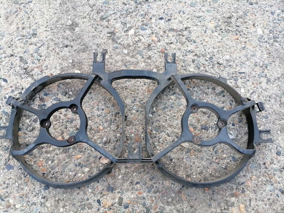 Крепление вентилятора