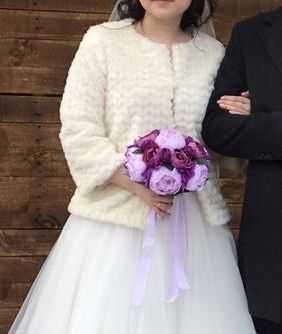 Меховая шубка белая